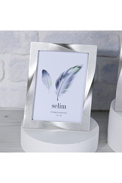 Selim 13x18 Curved Frame Silver