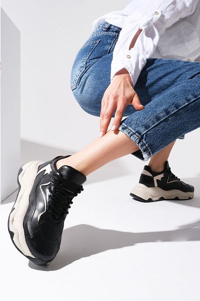 Mio Gusto Black Color Women's Casual Sneaker Sports Shoes