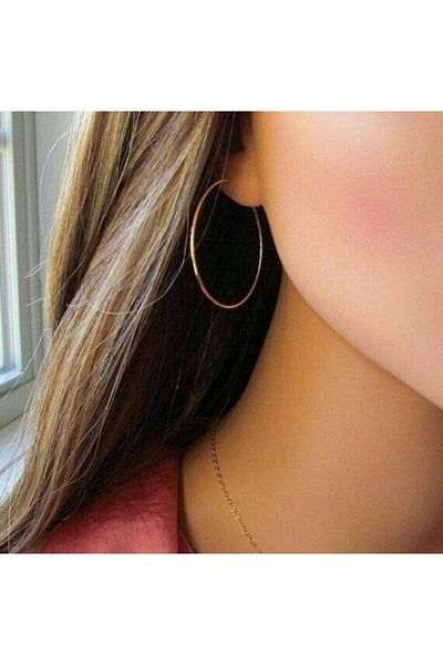 Mathilda Aksesuar Gold Medium Hoop Earrings