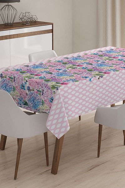 Realhomes Flower Patterned Digital Printed 3D Tablecloth - 140 x 220 cm