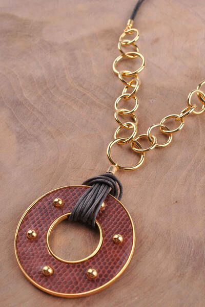 The Bety’s Accesories Kadın Yuvarlak Deri Detay Bordo İri Zincirli Bileklik K...