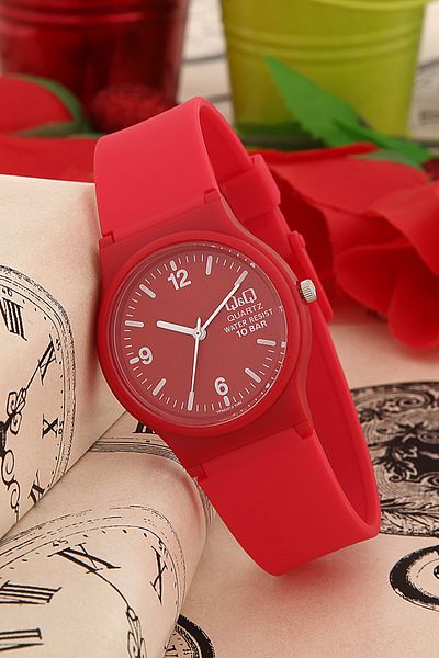 Q&Q Women's Wristwatch 3P349