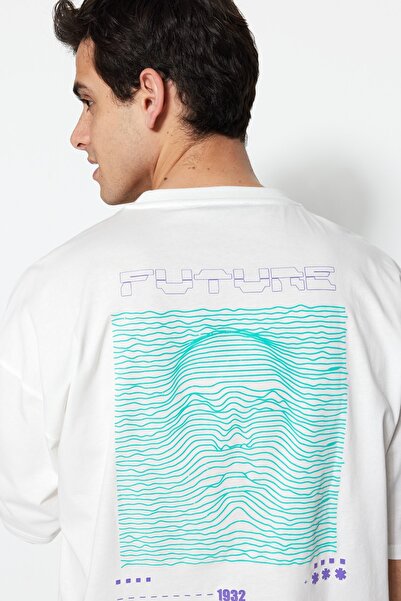 Trendyol Collection Ecru Oversize potištěné nadýchané tričko – 100 %, TMNSS23TS00171