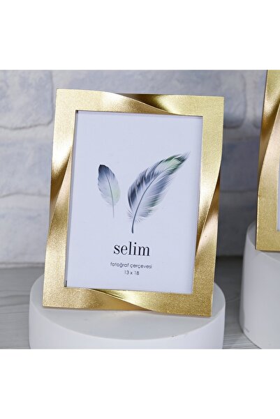 Selim 13x18 Curved Frame Gold