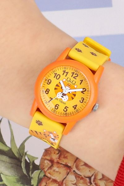 Q&Q M22a016vy Lion Pattern Orange Color 10 Atm Waterproof Girl-Boy's Wristwatch