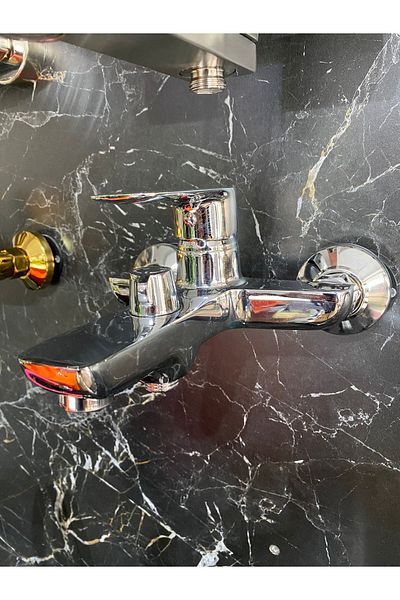 İSAOĞLU YAPI Silver Bathroom Faucet Square Large Design Chrome Shower Faucet Bathroom Fixture