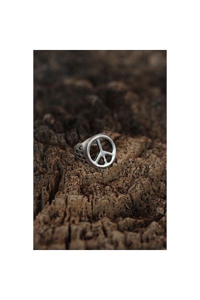 Clariss Adjustable Men's Ring with Peace Sign Design