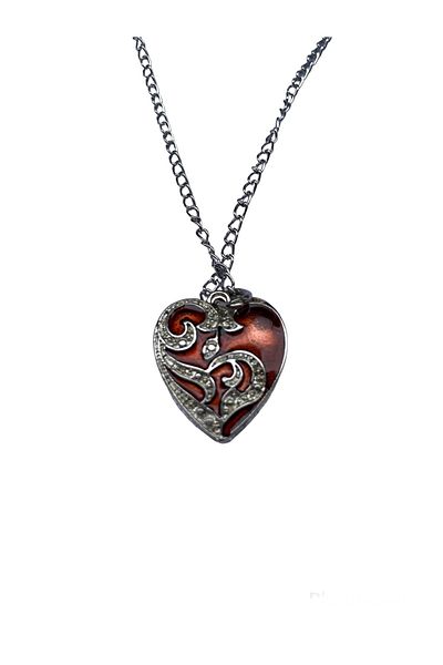Köstebek Gothic Vintage Embroidered Heart Necklace