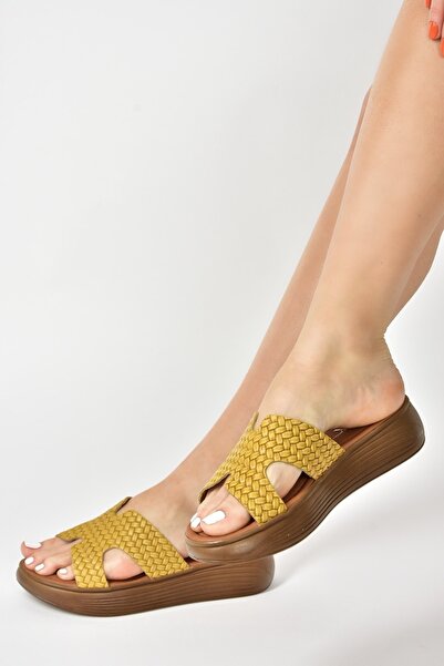 Fox Shoes Жовті жіночі тапочки з натуральної шкіри M291049803