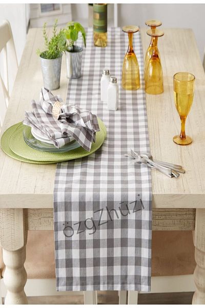 perlina home New Year's Elegant Plaid Gray Runner (45 X 140 Cm)
