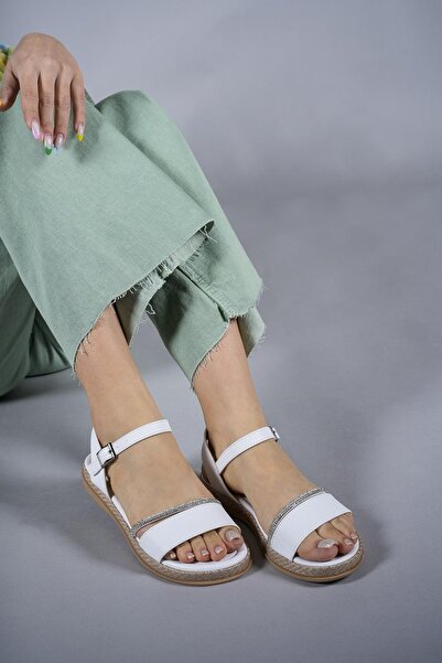 Riccon Dámské sandály s kamínky0012056 Bílá kůže