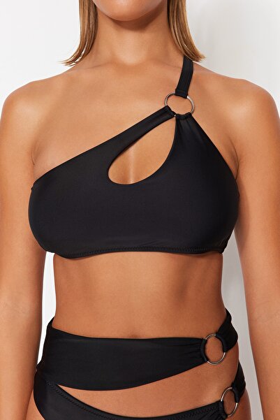 Trendyol Collection Black One Shoulder Accessory Bikini Top TBESS23BU00218