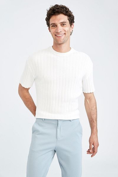 DeFacto Oversize Fit Crew Neck Stripe Textured Short Sleeve Knitwear T-Shirt