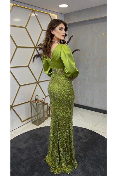 PİENNAR Večerní šaty Hazal s kamínky na krku Pistáciově zelené