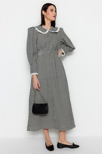 Trendyol Modest Rochie țesută cu detaliu Gingham din țesătură neagră pentru guler pentru bebeluși în talie TCTSS23EB00282