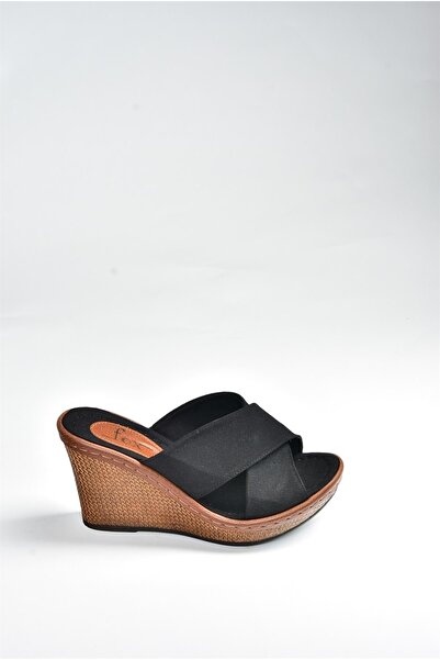 Fox Shoes Dámské černé plátěné pantofle s překříženým páskem