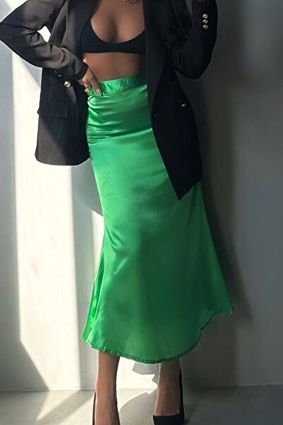 bayansepeti Жіноча міді-спідниця з атласу зеленого кольору 5322