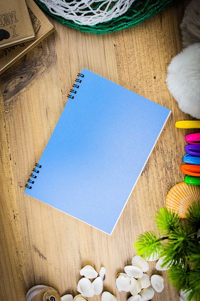 shopifav Caiet Necăptușit Copertă Albastră - 14x20 Cm. 50 de coli 100 de pagini - hârtie de culoare crem maro