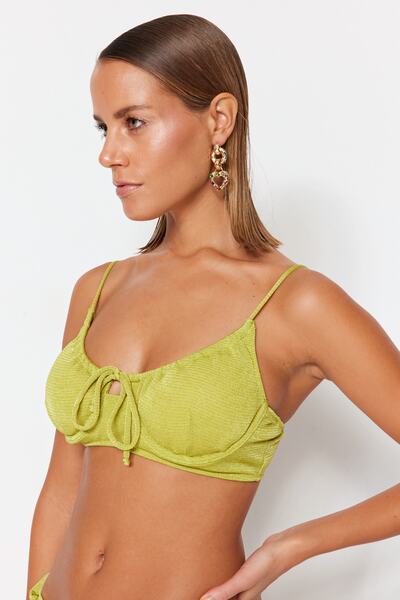 Trendyol Collection Τοπ μπικίνι με πράσινη δέσμη με γκλίτερ TBESS23BU00277