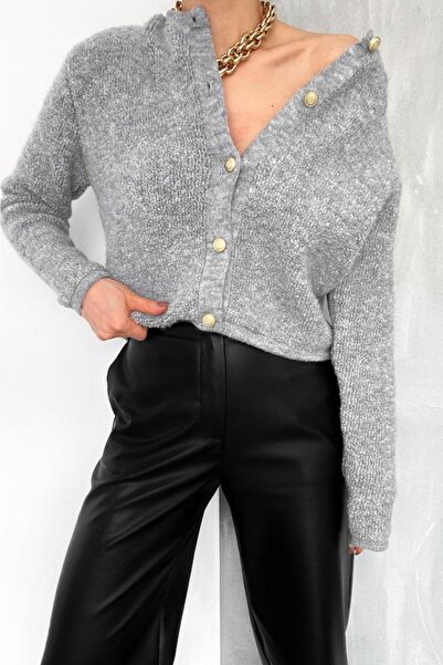 FEMELLE Women's Gray Crew Neck Gold Buttoned Teddy Cardigan