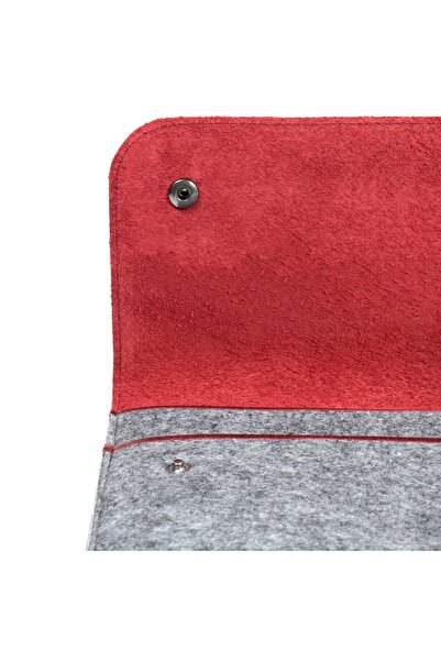 MegaGear Калъф за MacBook Pro от естествена кожа и флийс (15 инча), (16 инча) – лилав