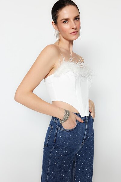 Trendyol Collection Біле деталізоване кроп-бюстьє Otris TPRSS22BS00018