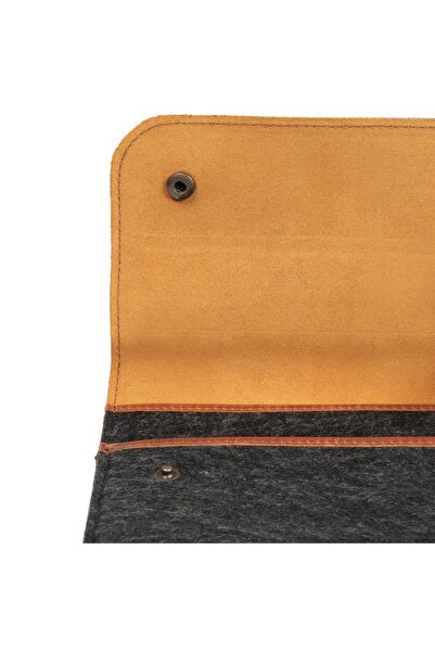 MegaGear Калъф за MacBook Pro от естествена кожа и флийс (15 инча), (16 инча) – камел