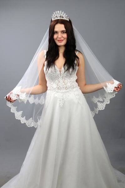 paris in paris Gelinlik Duvağı Iki Katlı 1. Kalite Ipek Hayal Tül Fransız Dantelli Taraklı Kırıkbeyaz Renk