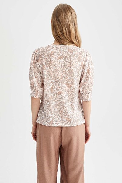 DeFacto Tradycyjna wzorzysta tunika o regularnym kroju z okrągłym dekoltem i krótkim rękawem