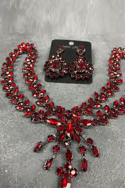 Hobigram Set de accesorii pentru păr de mireasă și cercei cu picătură model Naomi burgundy – coroană, piatră de cristal, model elegant –