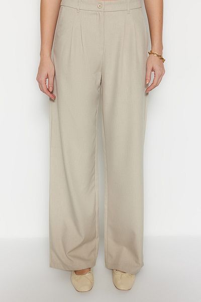 Trendyol Collection Bundfaltenhose mit weitem Bein in Nerzfarbe - TWOAW22PL0475