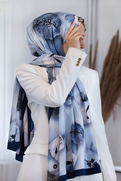 Vissona Women's Luxury Medina Silk Shawl Baby Blue - Indigo