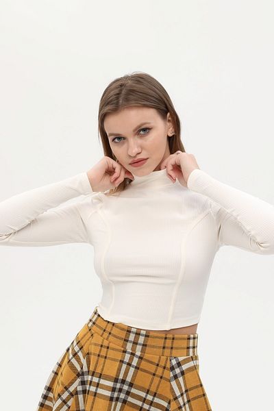 MJORA White Stand-up Collar Ribbed Crop-top