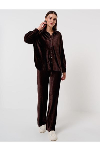 Jimmy Key Dunkelbraune, locker geschnittene Samthose mit hoher Taille und weitem Bein