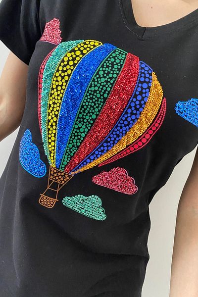 FEMELLE Tricou negru din bumbac, cu decolteu în V, cu model de balon din sezonul nou, cu paiete brodat