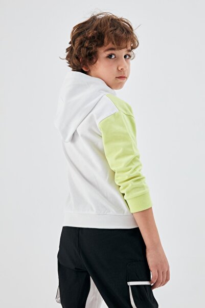 Nebbati Boy's Colorful Sweatshirt 23pssnb3405