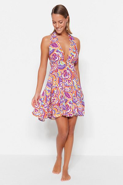 Trendyol Collection Abstrakt gemustertes rückenfreies Mini-Strandkleid aus Webstoff TBESS23EL00061