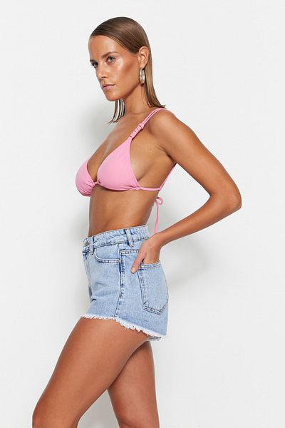 Trendyol Collection Blaue Denim-Jeansshorts aus 100 % Baumwolle TBESS23SR00030