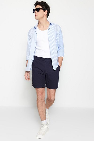 Trendyol Collection Sötétkék normál szabású rövidnadrág - TMNSS23SR00073