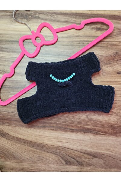 Mistik Butik ملابس بتفاصيل حجرية