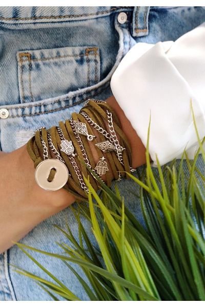 ZeynDesign Green Suede Wrap Wrap Multiple Bracelet with Charm Detail