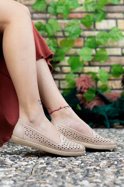 Riccon Freizeitschuhe mit puderfarbenem Strohdetail für Damen0012110
