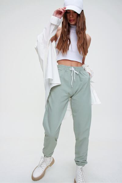 Trend Alaçatı Stili Γυναικεία Πράσινη Βασική Φούτερ με Ελαστική Μέση και Πόδια ALC-X5902