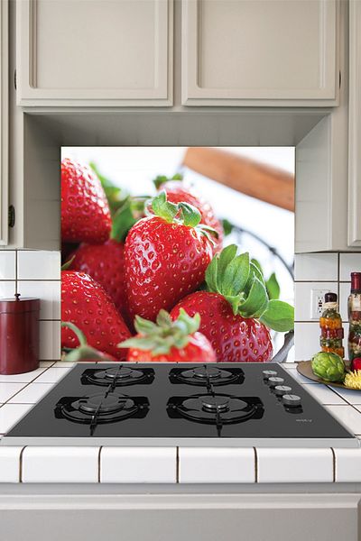 Tilki Dünyası Delicious Strawberries Behind the Kitchen Stove Sticker