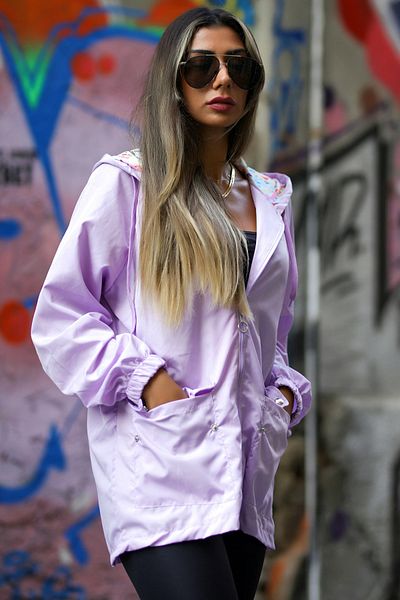 Arya Moda Women's Pale Pink Hooded, Colorful and Patterned, Loose-Cut, Thin Sports Raincoat and Windbreaker with Pockets