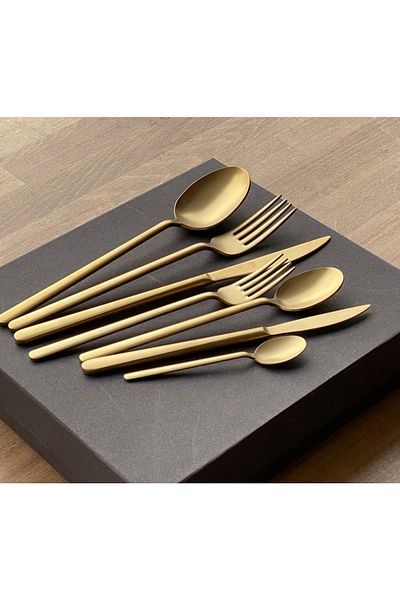Demir Çeyiz طقم ملاعق شوكة وملعقة من Dmr Life Dream Matte Gold Titanium مكون من 18 قطعة لـ 6 أشخاص (مجموعة طعام)