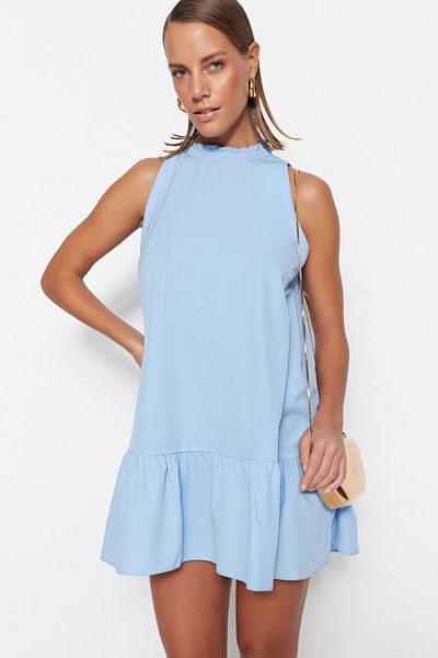 Trendyol Collection Blaues ärmelloses Mini-Gewebekleid mit entspannter Passform TWOSS22EL00139