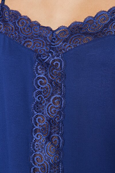 Trendyol Collection Pizsama szett indigó csipkével és hátsó megkötős rövidnadrággal - THMSS23PT00127