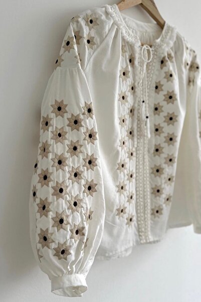 FEMELLE Дамско бохемско етническо яке с бродерия и пискюли за нов сезон