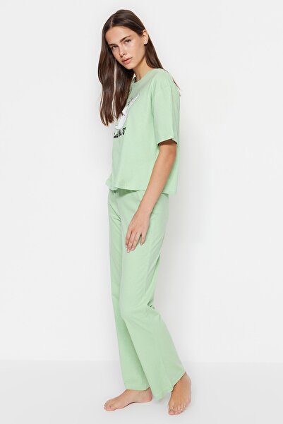 Trendyol Collection Sada triček a kalhot se zvířecím potiskem, světle zelená, 100% bavlna - Thmss23Pt00134